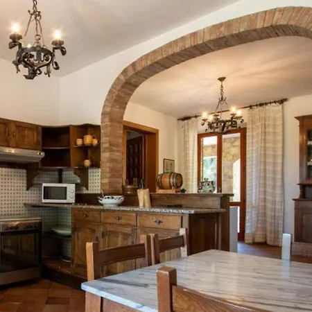 Tre Laghi Vista Paradiso Piscina Acqua Salata Provincia Perugia Conf Toscana 22 Posti