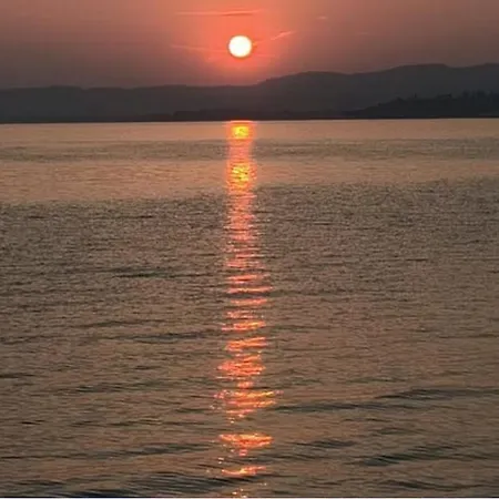 Tre Laghi Vista Paradiso Piscina Acqua Salata Provincia Perugia Conf Toscana 22 Posti 别墅